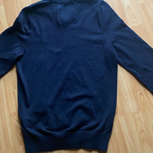 Cute Abercrombie sweater - Picture 6 of 8